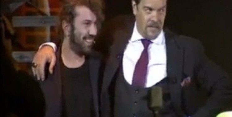 Beyaz Show'da Halil Sezai evlilik teklifi etti