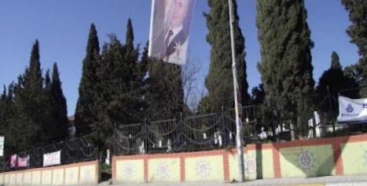 Gürpınar Mezarlığına nasıl giderim ?