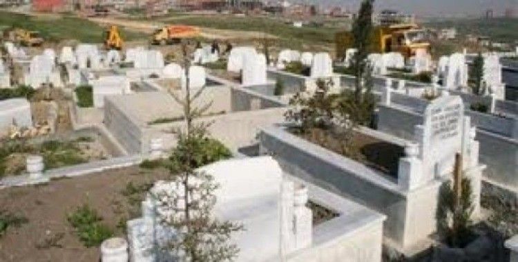 Büyükbakkalköy Mezarlığına nasıl giderim ?