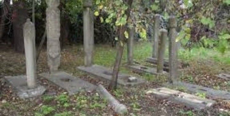 Ayrılık Çeşme Arap Mezarlığına nasıl giderim ?