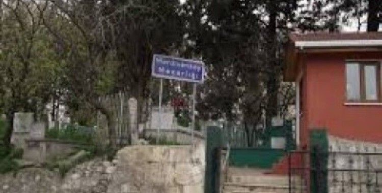 Merdivenköy Mezarlığına nasıl giderim ?