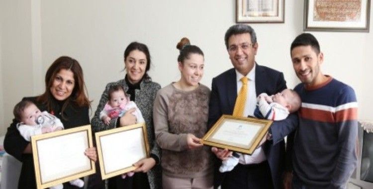 Küçükçekmece'den bebeklere 'Hemşehrilik Belges'