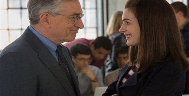 Stajyer The Intern fragman izle