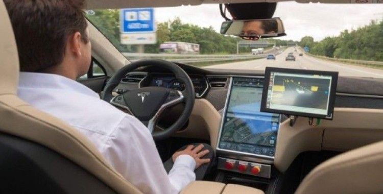 Kendi kendine giden akıllı otomobiller 2023'te yollarda