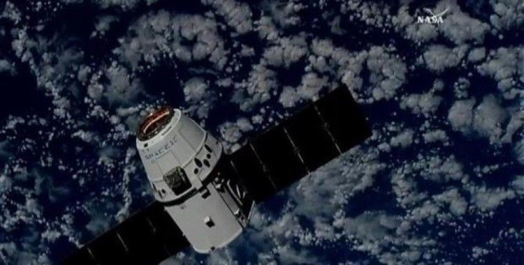 SpaceX'in kargo kapsülü uzay istasyonunda