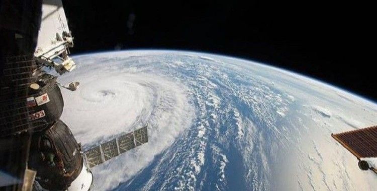 Rus kozmonotlar uzay aracındaki deliği inceleyecek