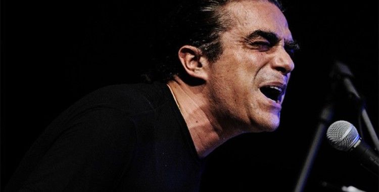 Fahir Atakoğlu geliyor!