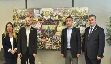 Fenerbahçe'nin tarihi, 'Vakt-i Fener' tablosunda buluştu
