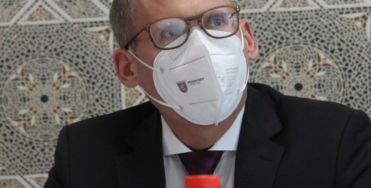 Alman Sağlık Bakanı, camilerde 'aşı olun' çağrısı yaptı
