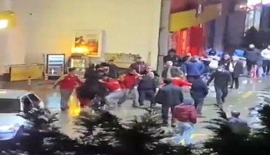 Benzin istasyonu çalışanlarıyla sürücüler arasında kavga çıktı
