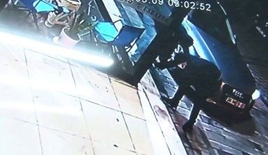 Bir oto galeride 2 buçuk milyon TL'lik soygun