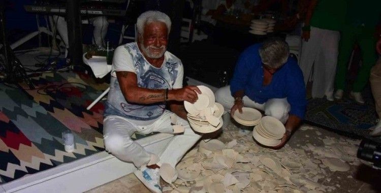 Aıas’la Bodrum’a Yunan havası geldi