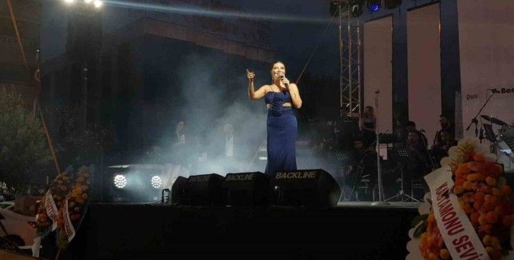 Ebru Yaşar, Safranbolu’da sahne aldı