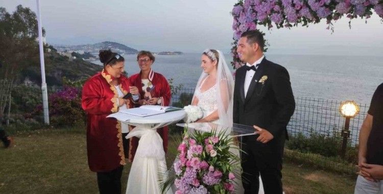 Başkan Çerçioğlu, yeğeninin nikahını kıydı