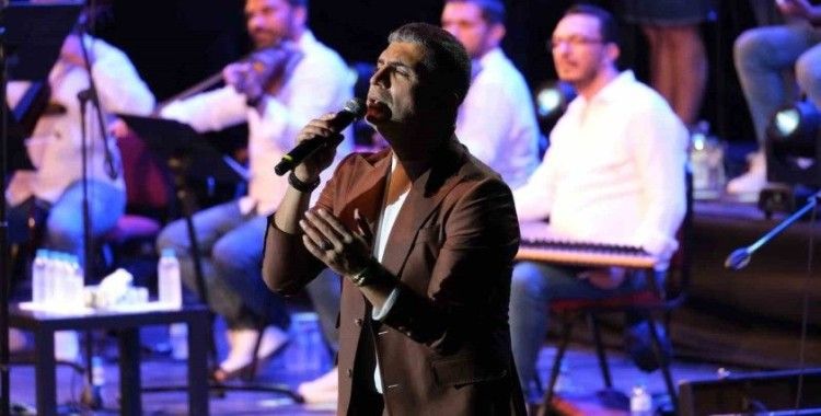 Uluslararası Bursa Festivali’nde Özcan Deniz coşkusu