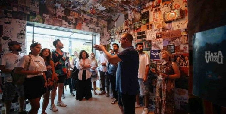 ’Pulla Mars Arasında’ sergisi hayaller arasında yolculuğa çıkarıyor