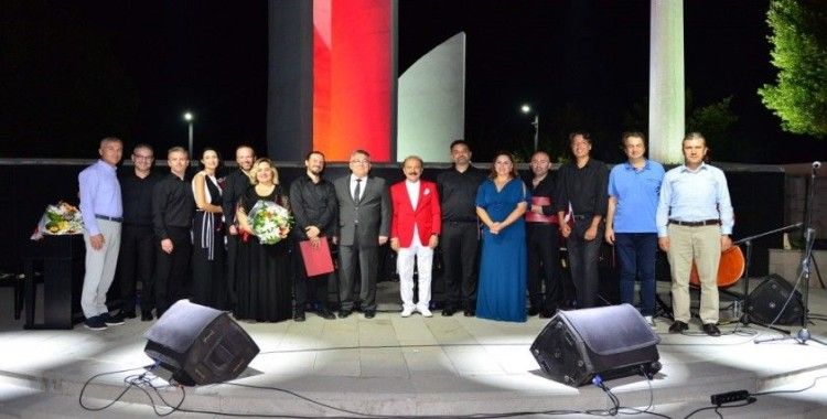 Devlet Konservatuvarı tarafından düzenlenen konser beğeni aldı