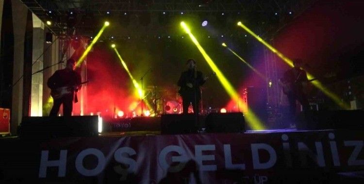 Kütahya’da Adamlar’dan 19 Mayıs konseri