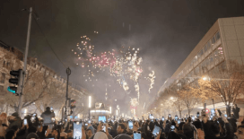 Berlin 2025'e havai fişek gösterileriyle girdi