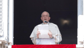 Vatikan: Papa Franciscus'un sağlık durumunun karmaşıklığı nedeniyle tedavide değişikliğe gidildi