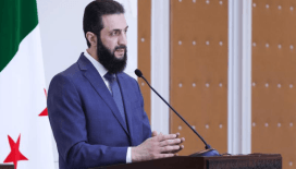 Suriye Cumhurbaşkanı Şara: Filistin halkının yerinden edilmesi çağrıları tüm Arap milletine tehdittir
