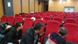 Söyleşi sırasında gerçeği aratmayan deprem tatbikatı
