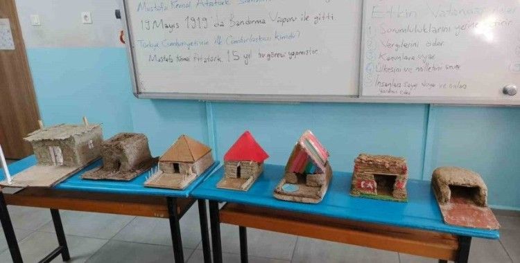 Mezopotamya’nın kerpiç evlerini yaparak öğrendiler