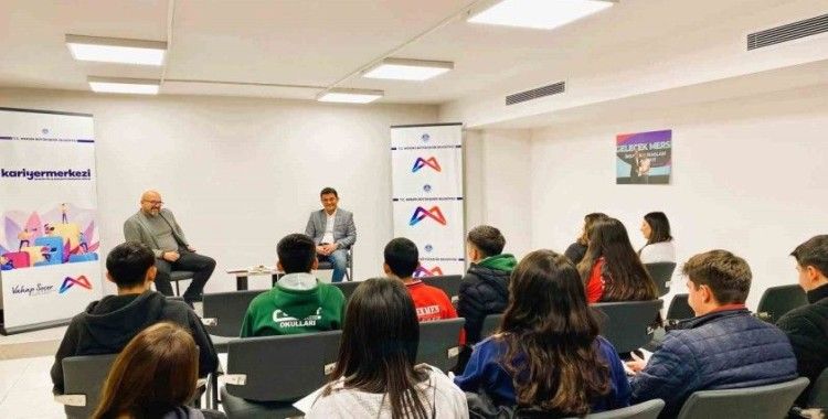 Mersin’de öğrenciler geleceğin mesleklerini tanıyor