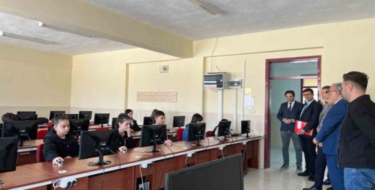 Murat Nedirli’den PISA sınavı öncesi ziyaret