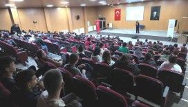 Hisarcık’ta lise öğrencilerine "Dijital Bağımlılık" konulu konferans
