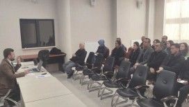 Altıntaş’ta "Aile Eğitim Yolculuğu" isimli proje ve "Ek Ders Modülü" tanıtıldı
