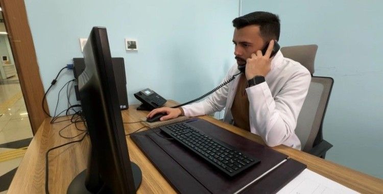 Yüksekova’da vatandaşlara ücretsiz danışmanlık hizmeti veriliyor