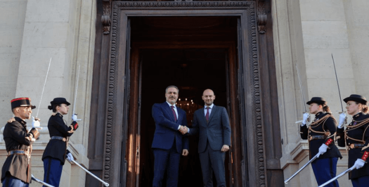 Dışişleri Bakanı Fidan, Fransa'da