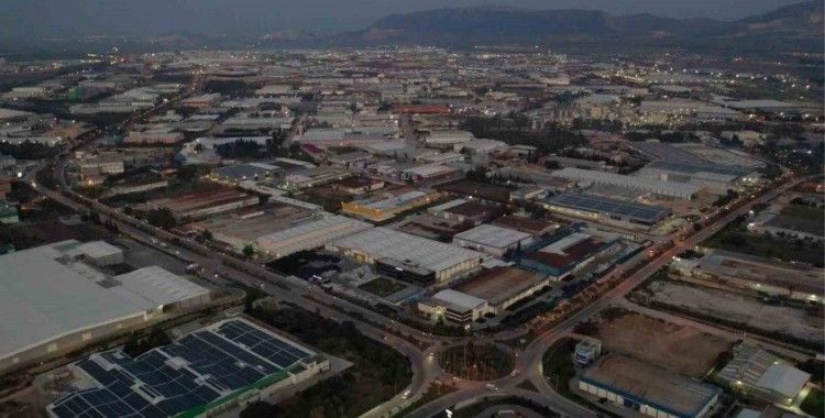 AOSB Başkanı Sütcü: "Firmalarımızın ürettiği katma değer,  ekonominin büyümesine ciddi katkılar sağlıyor"
