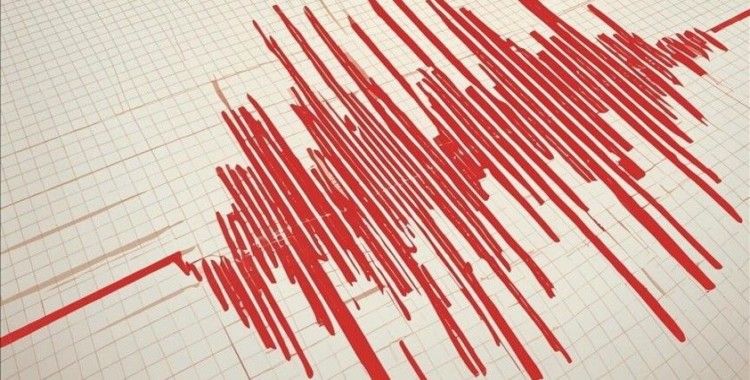 Papua Yeni Gine'de 7.2 büyüklüğünde deprem meydana geldi