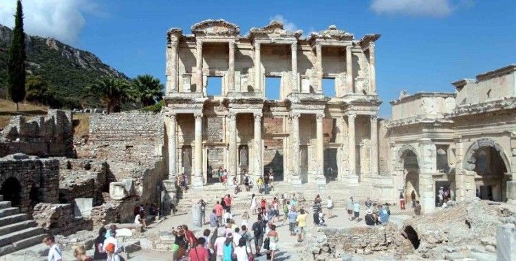Avrupa’daki turizm kısıtlamaları Türkiye için fırsat olabilir