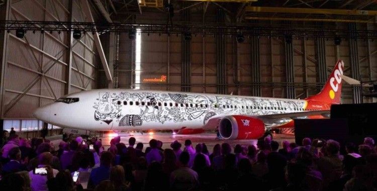 Dünyanın tamamen dövme tasarımlı ilk uçağı havalandı