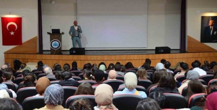 ESOGÜ’de "Yükseköğretimde Üretken Yapay Zekâ" semineri düzenlendi