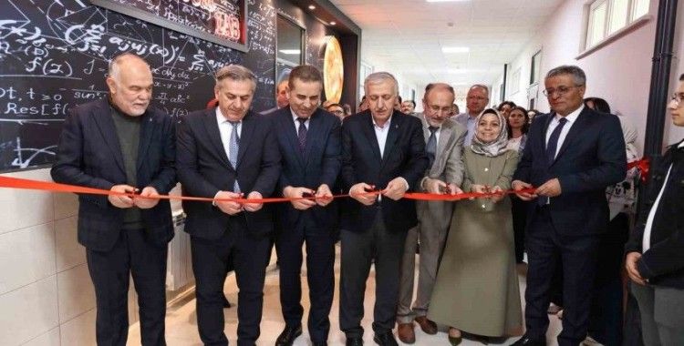 Eğitime sanayici dokunuşu: Meram Fen Lisesi’ne Teknoloji Laboratuvarı