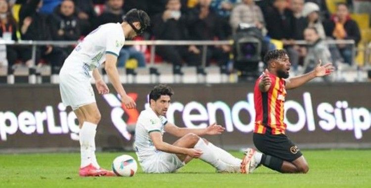 Duckens Nazon cezalı duruma düştü