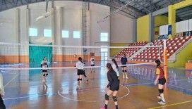 Bulanık’ta voleybol antrenmanlarına yoğun ilgi
