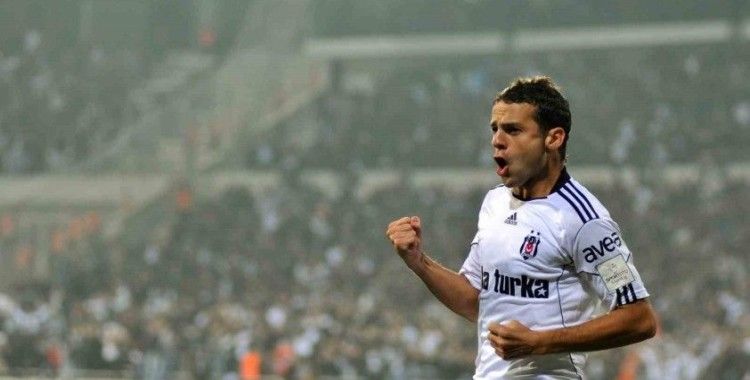 Beşiktaş’ın eski golcüsü Bobo’dan, Fenerbahçe derbisi yorumu
