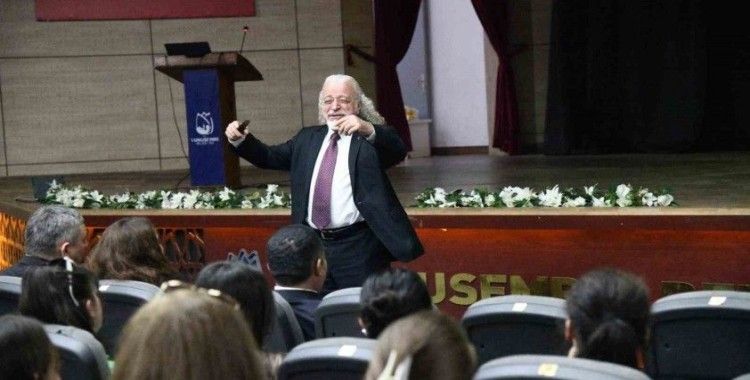 Yunusemre’de ‘Başarıya giden yol’ anlatıldı