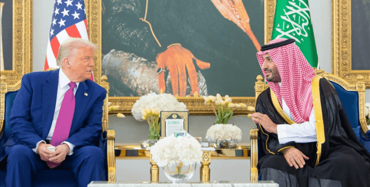 ABD ve Suudi Arabistan, yaklaşık 142 milyar dolarlık 'tarihteki en büyük' savunma anlaşmasını imzaladı
