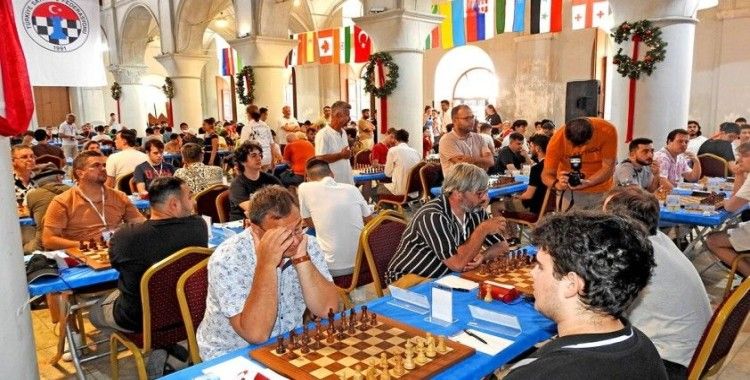Dünyaca ünlü satranç ustaları Çeşme’de buluşacak