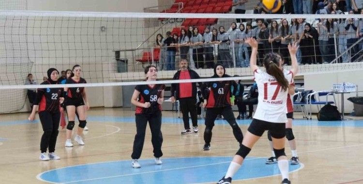Gençler voleybol İl birinciliği tamamlandı