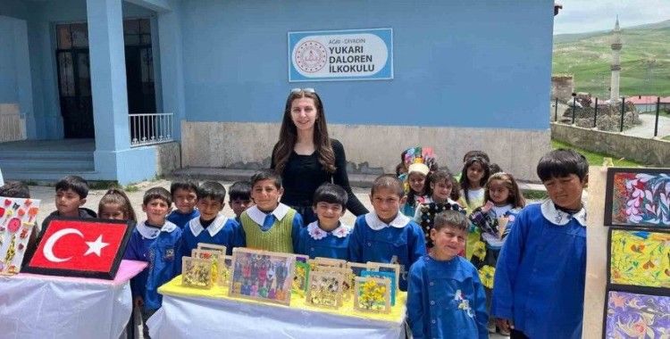 Minik tasarımcılardan geri dönüşüm defilesi