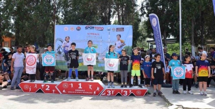 Manisalı sporculardan Oryantiring Türkiye Şampiyonası’nda büyük başarı