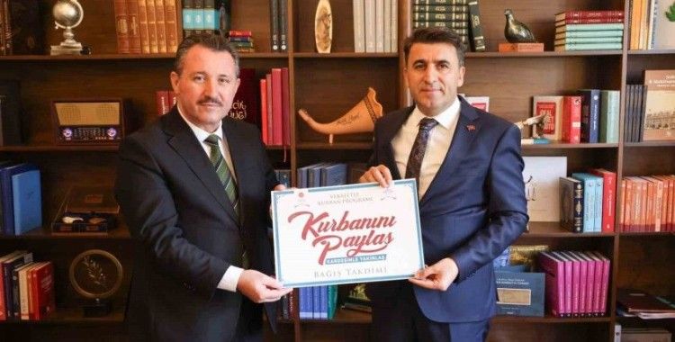 Vali Aygöl’den TDV’ye kurban bağışı