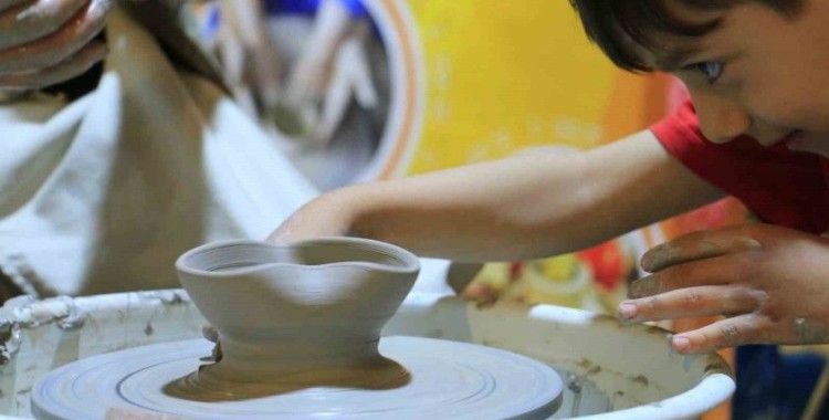 Hem çocuklar hem yetişkinler sinema gecesiyle özel anlar yaşadı